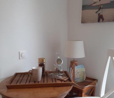 Lezignan-Corbieres House | Cozy Private Room in Serene Pine Forest Neighborhood
