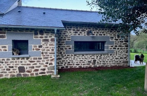 Saint-Samson Bed & Breakfast | Private Room Retreat: Your Ideal Budget Getaway