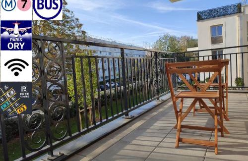L'Hay-les-Roses Apartment | Cozy Private Room in New Apartment Near Paris with Free Parking