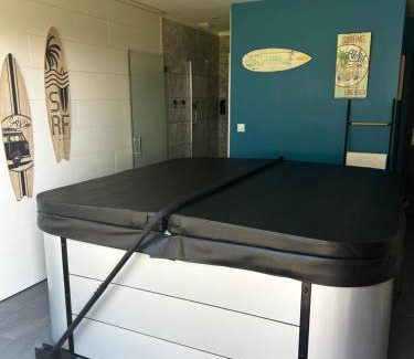 Louplande House | Private Room with Spa - Guest Rated 9.5/10 Experience