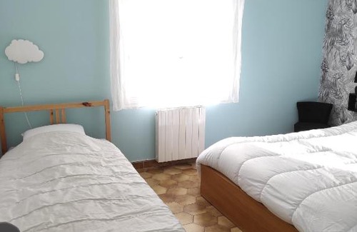Cabasse House | Cozy Villa les Fauvettes: Family-Friendly with Pool Access