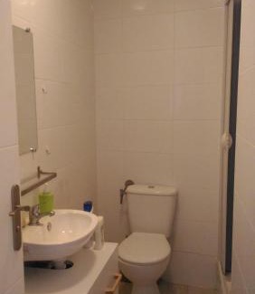Claye-Souilly House | Cozy Room with Private Bath in Central Claye City