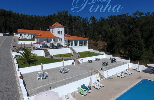 Quiaios House | Relaxing Ocean View Suite with Pool & Spa Amenities