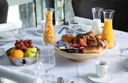 Beauvais Bed & Breakfast | Chambre & spa 8 min aéroport Le Domaine de Bracheux
