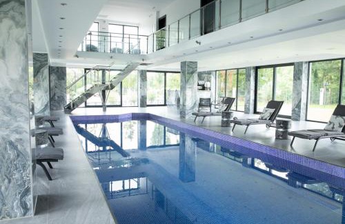 Beauvais Bed & Breakfast | Chambre & spa 8 min aéroport Le Domaine de Bracheux