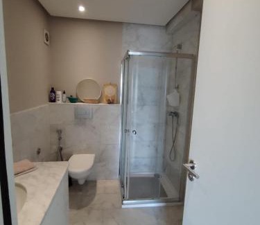 Nouaceur House | Chambre très propre avec salle de bain privée - 5 min airport casablanca