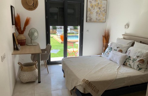 Valence House | Serene Haven at Chambre Zen chez l'Habitants