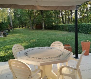 Boissy-sans-Avoir Bed & Breakfast | Relaxing Countryside Rooms with Pool and Family-Friendly Vibes