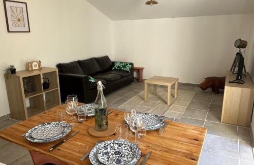 Vieux-Boucau-les-Bains Bed & Breakfast | Pet-Friendly Retreat at Chambre d'hôtes du Lac - 9.6/10