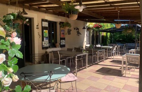 Rosnay Bed & Breakfast | Child-Friendly Retreat at Chambres d'Hôte IRIS - Rated 8.7/10