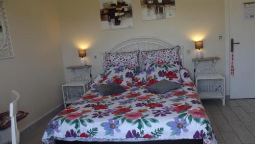 Bagneres-de-Bigorre Bed & Breakfast | Chambres d'Hôtes Le Belvédère: Oceanfront Bliss Awaits