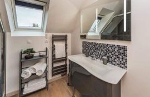Fontenay-Tresigny Bed & Breakfast | Cozy Chambres D'Hôtes: Guest Rated 9.2, Breakfast Included
