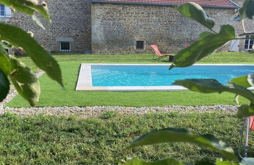 Le Val-d'Esnoms House | Authentic Guest Rooms with Pool and Family-Friendly Amenities