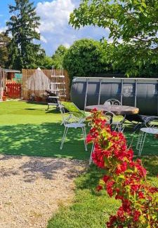 Nouan-le-Fuzelier Bed & Breakfast | Guest Rated 10/10 at Maison Sainte-Suzanne with Pool