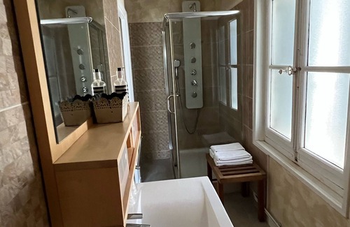 Vernou-sur-Brenne House | Experience Comfort at Chambres d'Hôtes Les Perce Neige