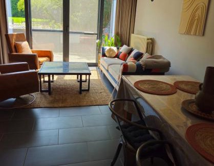 Lens House | Cozy Rooms Just Minutes from Pairi Daiza & Paris JO