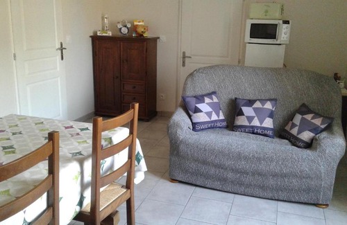 Cuille Bed & Breakfast | Cozy Guest Rooms in Cuillé - Rated 9.1/10 for Families