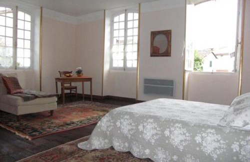Sorde-lAbbaye Bed & Breakfast | Oceanfront Retreat at Chambres d'Hôtes Aroha - Rated 9.1