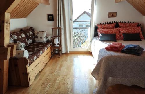 Les Fins Bed & Breakfast | Relaxing Getaway at Chambres d'hôtes Au Doubs Murmure