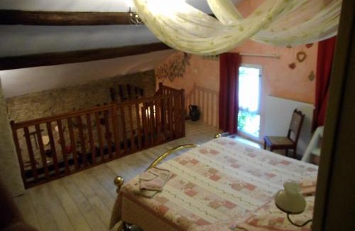 Racrange Bed & Breakfast | Cozy Stay at Chambres d'hôtes Au presbytère with Ocean Views