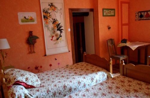 Racrange Bed & Breakfast | Cozy Stay at Chambres d'hôtes Au presbytère with Ocean Views