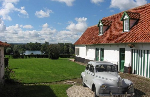 Ardres Bed & Breakfast | Elegant B&B La Fermette du Lac with Oceanfront Views