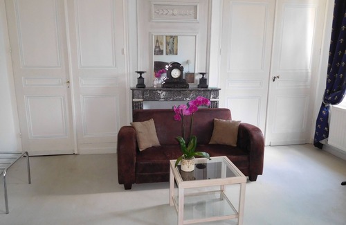 Lannoy Bed & Breakfast | Discover Comfort at Chambres d'Hôtes Château de Courcelette