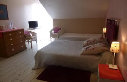 Gahard Bed & Breakfast | Welcoming Chambres d'Hôtes de Céline et David Await You