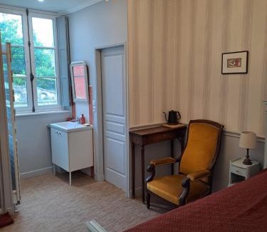 Periers Bed & Breakfast | Elegant Chambres d'hôtes in a Historic Maison de Maître