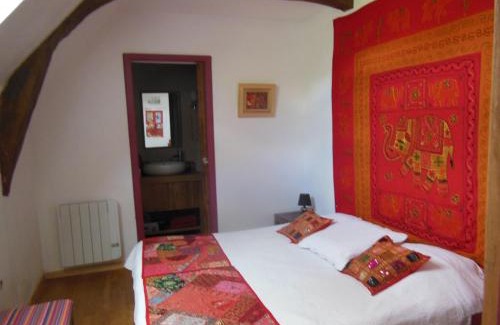 Argentan Bed & Breakfast | Cozy Chambres d'Hôtes des Grands Prés with Ocean Views