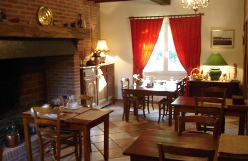 Monchaux House | Discover Edoniaa: Oceanfront Haven with Pool & Top Ratings