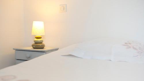 Buzeins Bed & Breakfast | Discover Entre Dolmens et Fontaines with Ocean Views