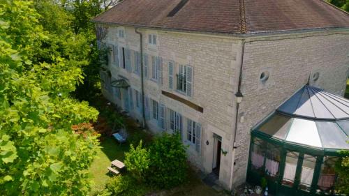 Mussey-sur-Marne Bed & Breakfast | Charming Oceanfront Home with High Guest Ratings