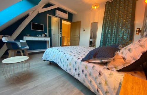 Neuille-le-Lierre Bed & Breakfast | Oceanfront Retreat at Chambres d'Hôtes de la Mauguinière