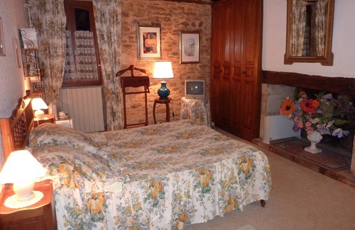 Sarlat-la-Caneda House | Delightful Stay at Chambres d'hôtes Aux Trois Sources