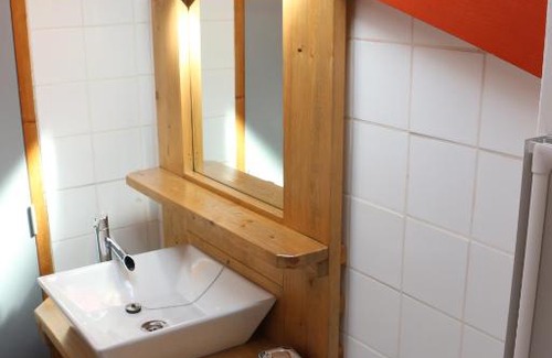 Tuchan Bed & Breakfast | Pet-Friendly Gîte Saint Roch with Ocean Views & Breakfast