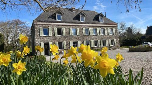 Saint-Lo-d'Ourville Bed & Breakfast | Guest Rated 10/10 at Domaine Les Sources - Charming Stay