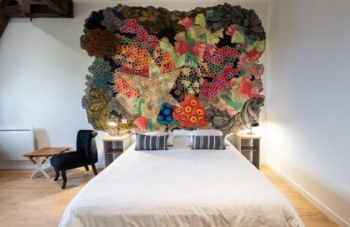 Arudy Bed & Breakfast | Gaïnaa: Family-Friendly Retreat with Oceanfront Views