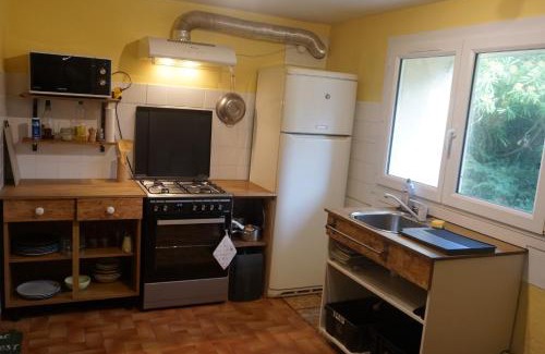 Kerlaz Bed & Breakfast | Cozy Chambre d'hôtes Kerioret Izella with Ocean View