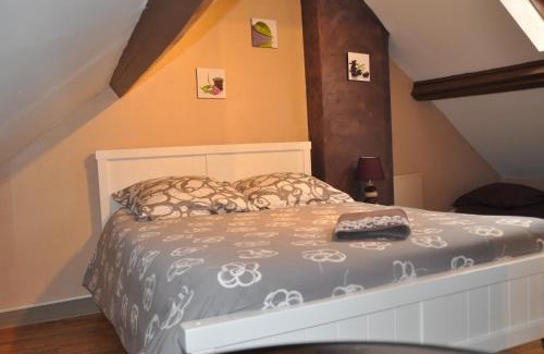 Orry-la-Ville Bed & Breakfast | Cozy Chambres d'Hôtes L'Alezan with Family-Friendly Dining