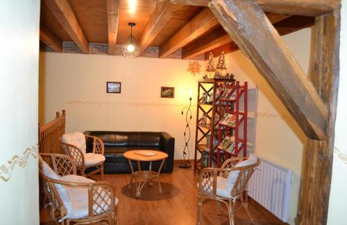 Chargey-les-Gray Bed & Breakfast | Oceanfront Escape at Chambres d'Hôtes Le Moulin à Epices