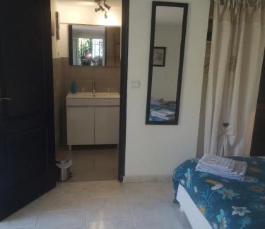 Puget-sur-Argens Bed & Breakfast | Oceanfront Retreat at Chambres d'Hôtes Le Mas du Bijou Bleu