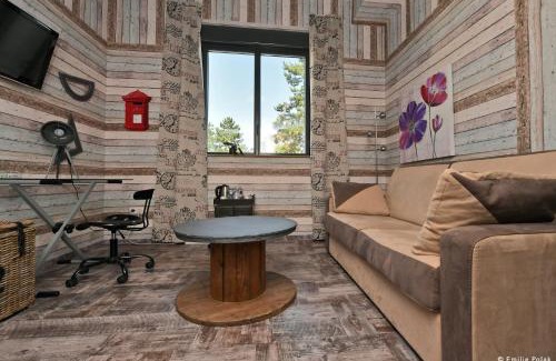 Saint-Quentin Bed & Breakfast | Enriching Stay at Chambres d'Hôtes La Filature - 4 Stars