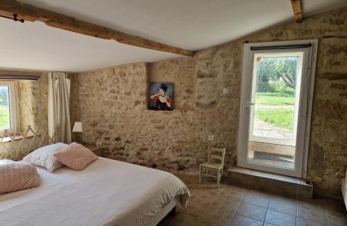 Corpe Bed & Breakfast | Pet-Friendly Getaway at Chambres d'hôtes La Frise