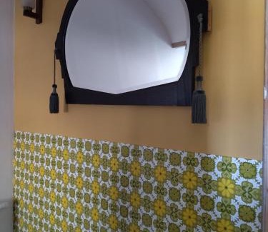 Bergues Bed & Breakfast | Elegant Chambres d'Hôtes Le Carillon with Breakfast & Dining