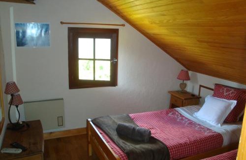 Saint-Dalmas Bed & Breakfast | Oceanfront Charm at Chambres d'hôtes le génépi, Rated 8.9