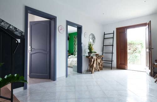 Grezan Bed & Breakfast | Inviting Stay at Chambres d'hôtes Les Villas du Triangle