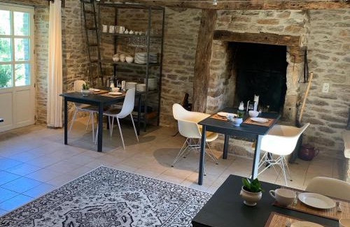 Calvignac Bed & Breakfast | Inviting Chambres d'hôtes Pech Blanc with Oceanfront Pool