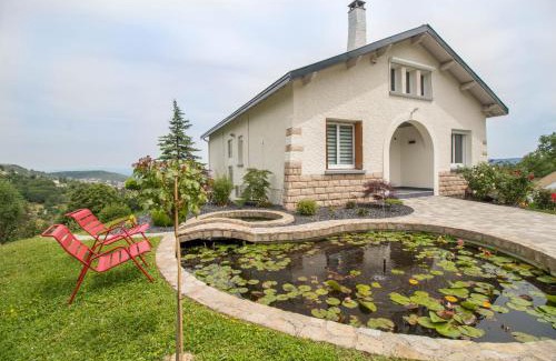 Durtol Bed & Breakfast | Top-Rated Villa Volcano: Enjoy Unique Restaurant Experience