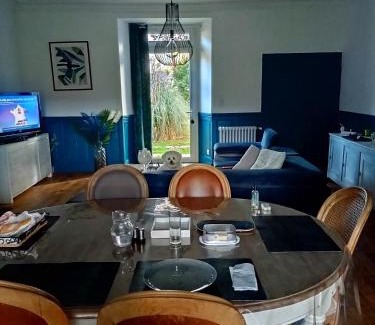 Saint-Ouen-des-Alleux Bed & Breakfast | Guest Rated: 9.5/10 at Chambres d'hôtes du Couesnon